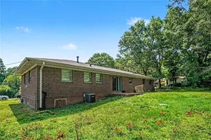 5900 Pendley Ct, Mableton, GA 30126 - Photo 10