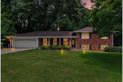 3135 Wanda Woods Drive, Atlanta, GA 30340 - Photo 2