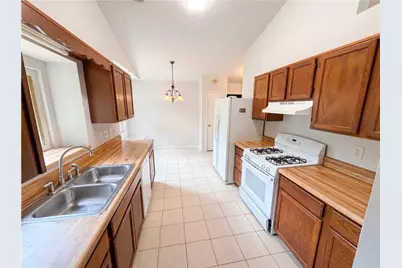158 Colemans Bluff Drive, Woodstock, GA 30188 - Photo 2