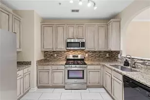 1075 Brownstone Dr, Marietta, GA 30008 - Photo 6