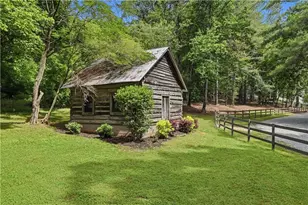 7445 Fox Hat Ln, Cumming, GA 30028 - Photo 2