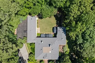 710 Walnut Dr, Marietta, GA 30064 - Photo 4