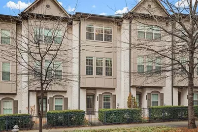 629 Broadview Place NE, Atlanta, GA 30324 - Photo 1