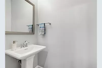 629 Broadview Place NE, Atlanta, GA 30324 - Photo 10