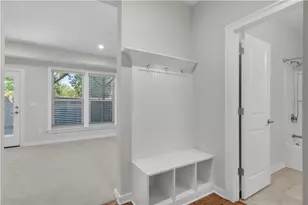 1053 Brandsford St NW, Atlanta, GA 30318 - Photo 56
