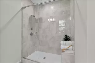 1053 Brandsford St NW, Atlanta, GA 30318 - Photo 36
