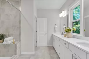 1053 Brandsford St NW, Atlanta, GA 30318 - Photo 6