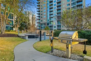 950 W Peachtree Street NW, Atlanta, GA 30309 - Photo 28