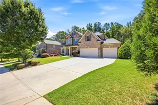 589 Warrenton Run Dr, Sugar Hill, GA 30518 - Photo 2