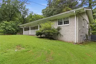 3975 Phylis Pl, Decatur, GA 30035 - Photo 2