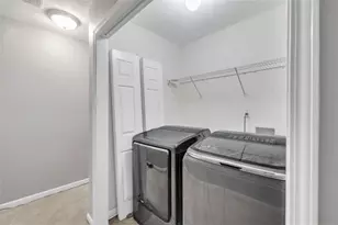 1656 Little Creek Dr, Lawrenceville, GA 30045 - Photo 6