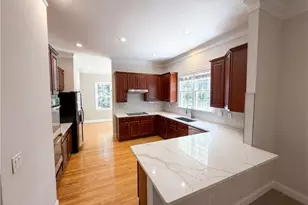 1231 Dunwoody Village Dr, Atlanta, GA 30338 - Photo 2