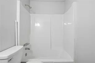 2124 Golfview Dr SE, Conyers, GA 30013 - Photo 18