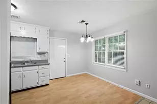 2124 Golfview Dr SE, Conyers, GA 30013 - Photo 10
