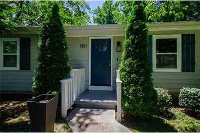1251 Elizabeth Avenue SW, Atlanta, GA 30310 - Photo 2