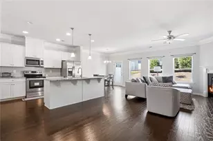 2639 Bloom Cir, Tucker, GA 30084 - Photo 2