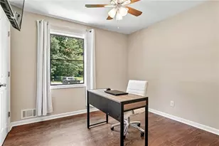 3211 Oakbrook Ln, Clarkston, GA 30021 - Photo 18