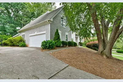 371 Bridgebrook Lane SW, Smyrna, GA 30082 - Photo 4