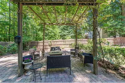 4556 Waldens Farm Court, Powder Springs, GA 30127 - Photo 8