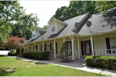 846 Park Place #B, Conyers, GA 30012 - Photo 2