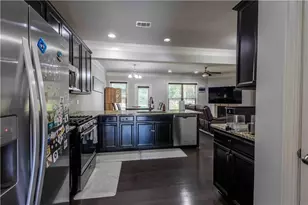 11661 Davenport Ln, Alpharetta, GA 30005 - Photo 6
