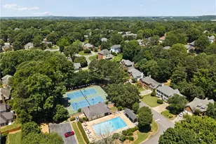 420 N Pine Dr, Alpharetta, GA 30022 - Photo 32