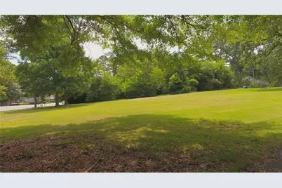 2875 Lower Roswell Road, Marietta, GA 30068 - Photo 2