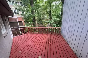2086 Evergreen Ln NW, Atlanta, GA 30318 - Photo 10