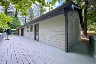2200 Carey Pl, Marietta, GA 30066 - Photo 18