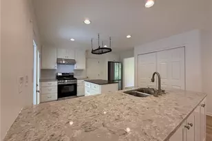 2200 Carey Pl, Marietta, GA 30066 - Photo 12
