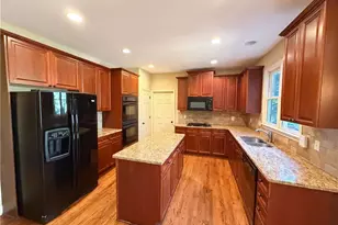700 Washington Way, Cumming, GA 30040 - Photo 2