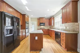 700 Washington Way, Cumming, GA 30040 - Photo 2