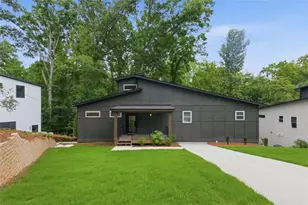 977 Fleetwood Circle, Atlanta, GA 30311 - Photo 2