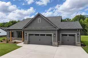 417 Weslyn Dr, Social Circle, GA 30025 - Photo 2