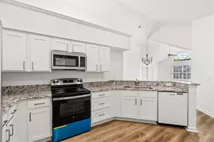 1305 Village Ln, Roswell, GA 30075 - Photo 12
