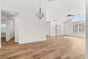 1305 Village Ln, Roswell, GA 30075 - Photo 8