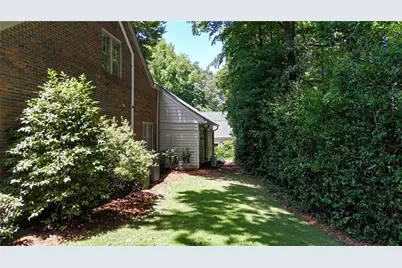 1809 Bedfordshire Drive, Decatur, GA 30033 - Photo 6