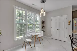 698 Deer Lake Trail, Stone Mountain, GA 30087 - Photo 18