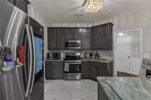 698 Deer Lake Trail, Stone Mountain, GA 30087 - Photo 16