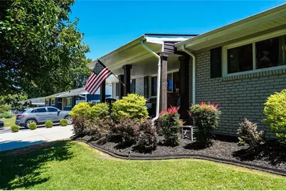 236 E Huntington Road, Rossville, GA 30741 - Photo 2