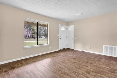 8998 Hurst Court, Jonesboro, GA 30238 - Photo 16