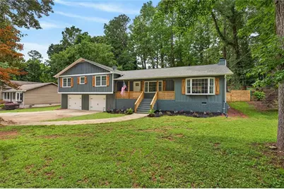 3029 Meadow Drive, Marietta, GA 30062 - Photo 2