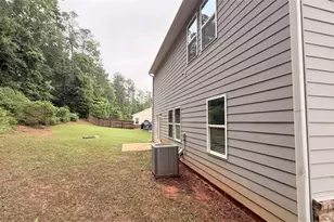 240 Randette Dr, Covington, GA 30016 - Photo 10