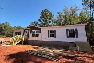 947 Nails Creek Crossing, Royston, GA 30662 - Photo 1