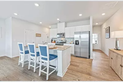 5313 Melbourne Lane, Flowery Branch, GA 30542 - Photo 2
