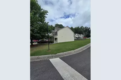 6109 Hickory Lane Drive, Union City, GA 30291 - Photo 12