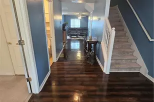 6109 Hickory Ln Dr, Union City, GA 30291 - Photo 2