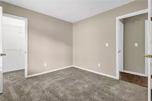 8997 Huntwood Ln, Riverdale, GA 30274 - Photo 8
