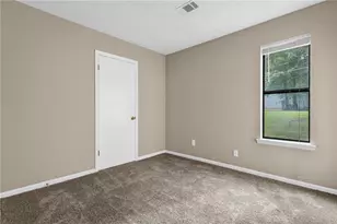 8997 Huntwood Ln, Riverdale, GA 30274 - Photo 4