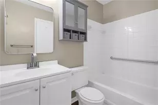 8997 Huntwood Ln, Riverdale, GA 30274 - Photo 12